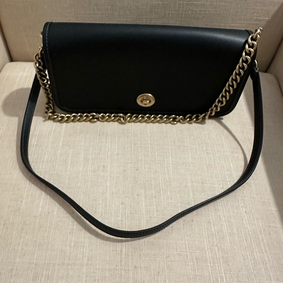 Coach Dinky - Picture 4 of 8